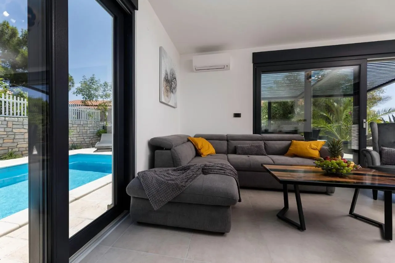 Luxury Villa Adria Apartments Krk Town 0*,